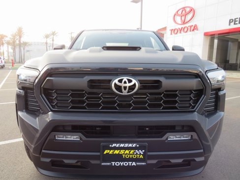 New 2025 Toyota Tacoma TRD Sport image 2