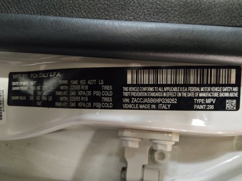 Used 2017 Jeep Renegade Altitude image 33