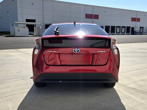 Used 2016 Toyota Prius Two image 5