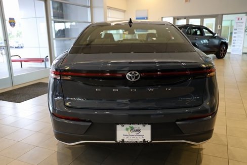 New 2026 Toyota Crown XLE image 4