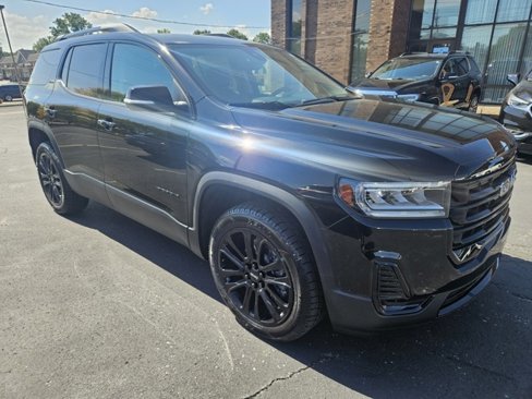 Certified 2023 GMC Acadia SLE w/ Driver Convenience Package image 1