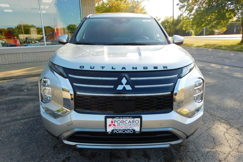 New 2025 Mitsubishi Outlander SE image 8