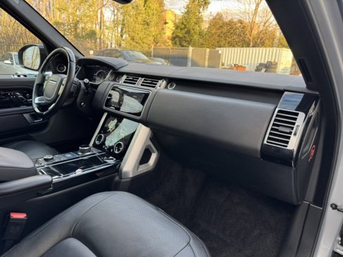Used 2018 Land Rover Range Rover HSE image 28