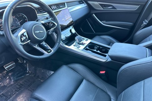 Used 2023 Jaguar XF R-Dynamic SE image 9