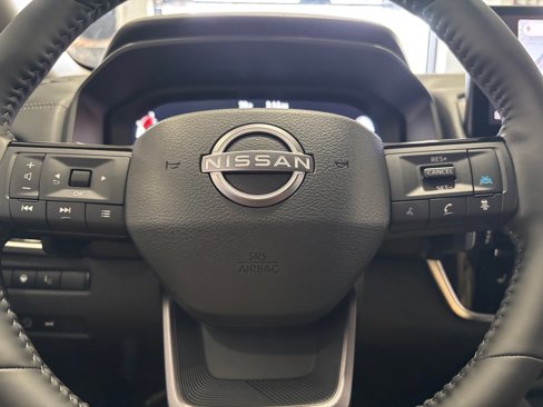 Used 2025 Nissan Rogue SL w/ SL Premium Package image 45