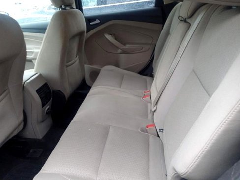 Used 2018 Ford Escape SE image 9