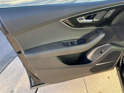 New 2025 Audi Q8 Premium Plus image 7