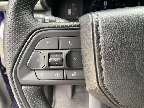 Used 2025 Toyota Tacoma SR5 image 31
