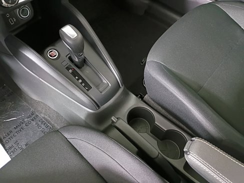 New 2025 Nissan Kicks Play S image 20