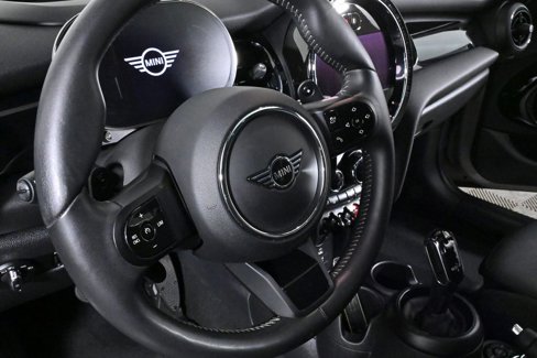 Certified 2022 MINI Cooper S image 11