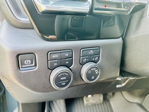 New 2025 Chevrolet Silverado 1500 LT w/ Z71 Off-Road Package image 36