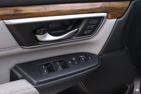 Used 2020 Honda CR-V Touring image 25