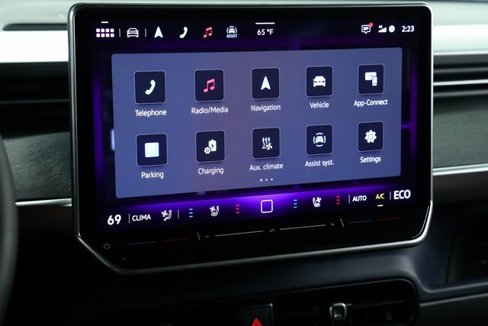 New 2025 Volkswagen ID. Buzz Pro S image 11