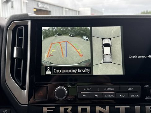 New 2025 Nissan Frontier SL image 11