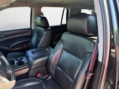 Used 2017 Chevrolet Tahoe LT w/ Z71 Midnight Edition image 16