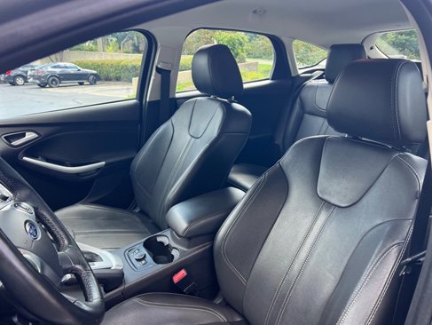 Used 2014 Ford Focus SE w/ Equipment Group 201A image 15