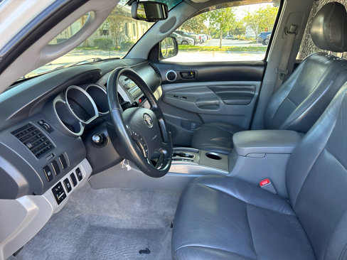 Used 2009 Toyota Tacoma PreRunner image 12