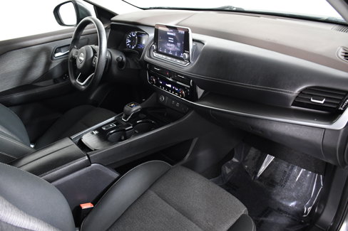 Used 2022 Nissan Rogue SV image 27