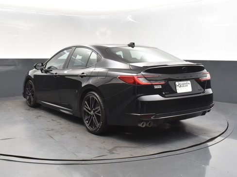 Used 2025 Toyota Camry XSE image 5