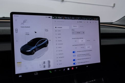 Used 2025 Tesla Model 3 Long Range image 27