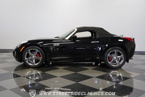Used 2007 Pontiac Solstice GXP w/ Premium Package image 2
