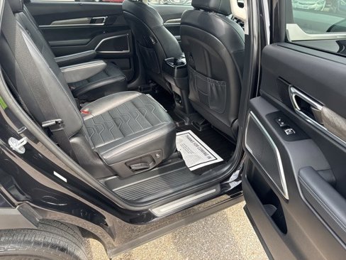 Used 2022 Kia Telluride SX image 18