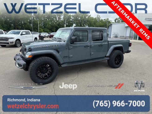 New 2025 Jeep Gladiator Sport image 3