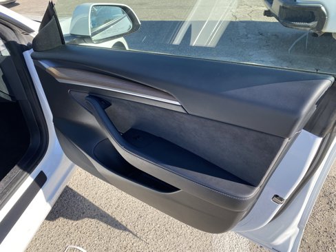 Used 2023 Tesla Model 3 Standard Range image 10