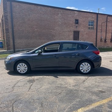 Used 2017 Subaru Impreza 2.0i image 1