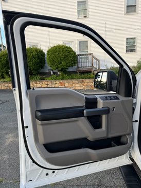 Used 2018 Ford F150 XLT image 32