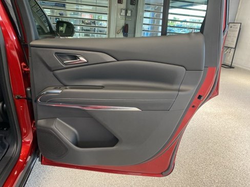 New 2026 Chevrolet Traverse LT w/ Sun and Wheel Package image 34