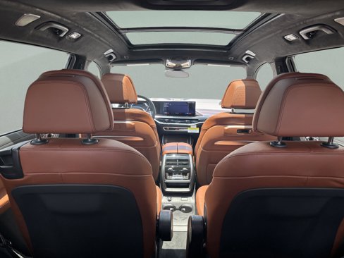 New 2026 BMW X7 M60i image 36