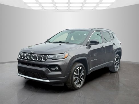 Certified 2022 Jeep Compass Limited image 3