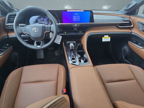 New 2025 Toyota Crown Signia image 15