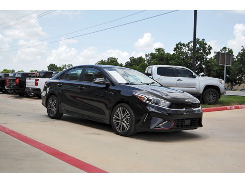 Used 2024 Kia Forte GT-Line image 2