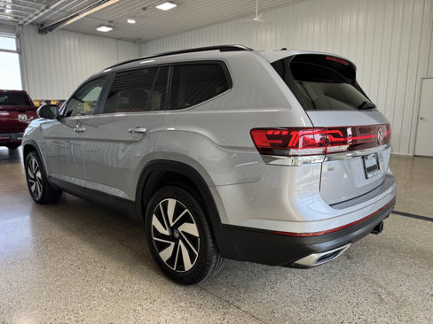 Used 2024 Volkswagen Atlas SE image 20