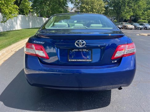 Used 2010 Toyota Camry LE image 8