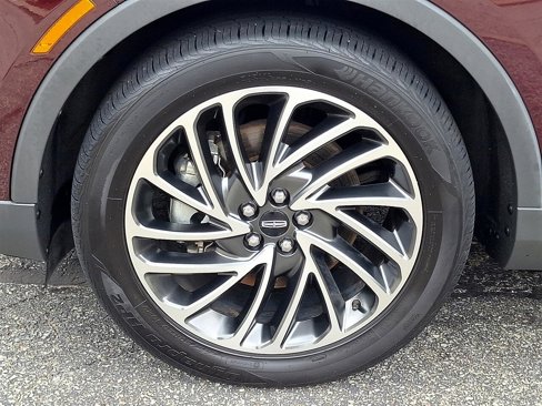 Used 2019 Lincoln Nautilus Reserve image 11