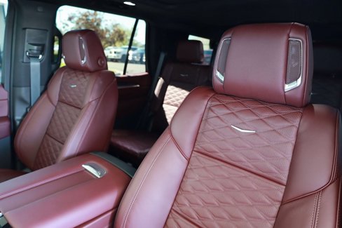 Used 2025 Cadillac Escalade Sport w/ Touring Package image 18