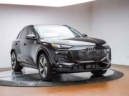 New 2025 Audi Q6 e-tron Premium Plus image 3