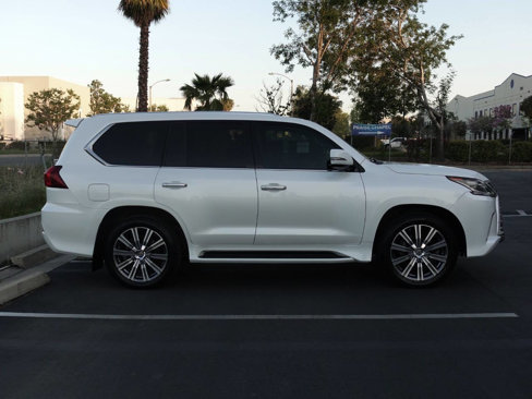 Used 2016 Lexus LX 570 4WD image 28
