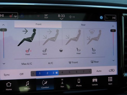 New 2026 Chrysler Pacifica Limited image 34