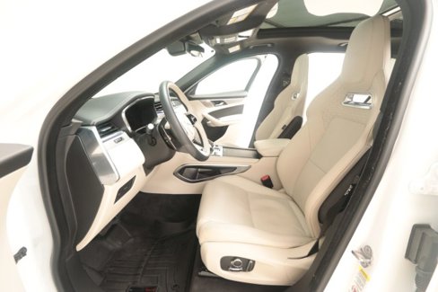 Used 2024 Jaguar F-PACE R-Dynamic S image 38