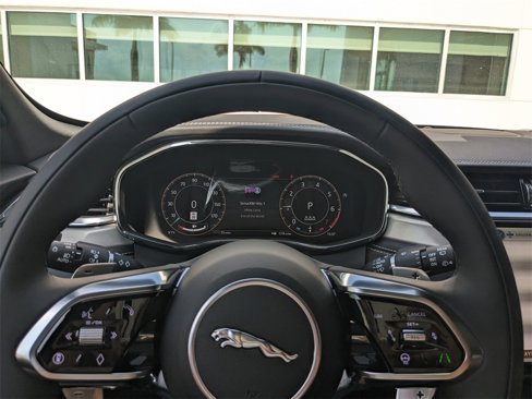 New 2026 Jaguar F-PACE R-Dynamic S image 23