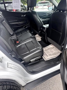 Used 2023 GMC Acadia SLT image 20