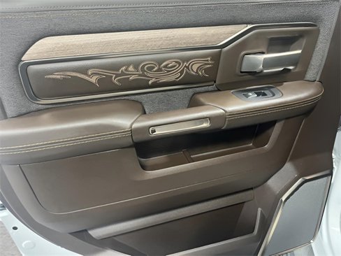 Used 2025 RAM 3500 Longhorn image 27