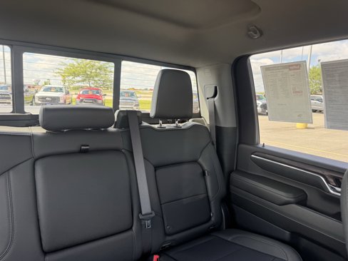 Used 2024 GMC Sierra 2500 SLT w/ SLT Premium Package image 14
