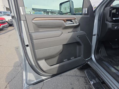 New 2026 GMC Sierra 2500 SLE w/ SLE Value Package; image 16