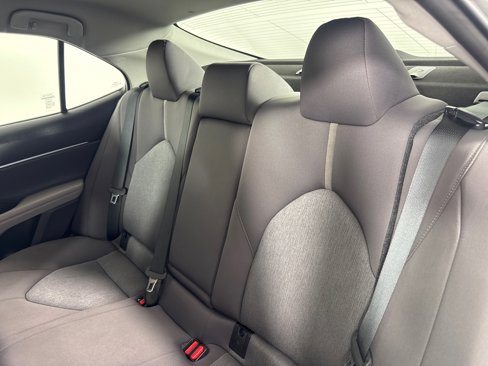 Used 2022 Toyota Camry LE image 22