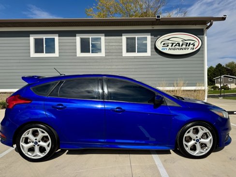 Used 2015 Ford Focus ST image 1